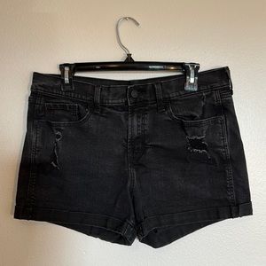 Old Navy Boyfriend Mid-Rise Shorts. Black. Size 10.